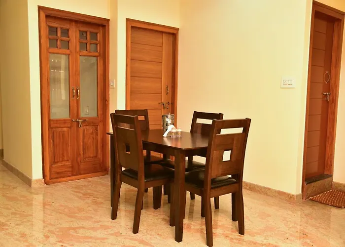 Elegant Serviced Apartment