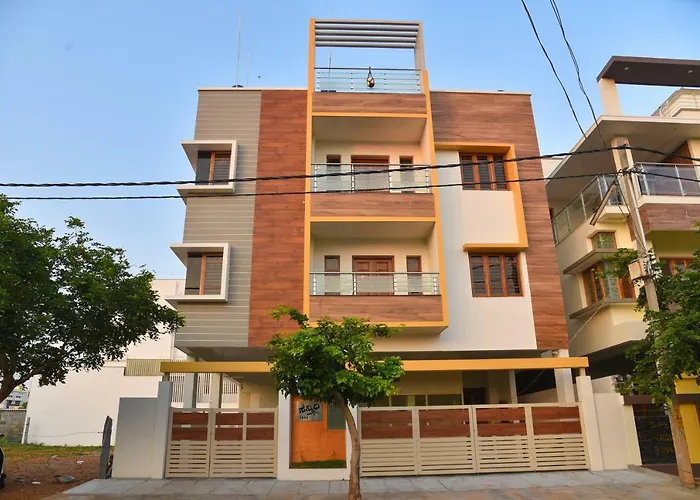 Elegant Serviced Apartment